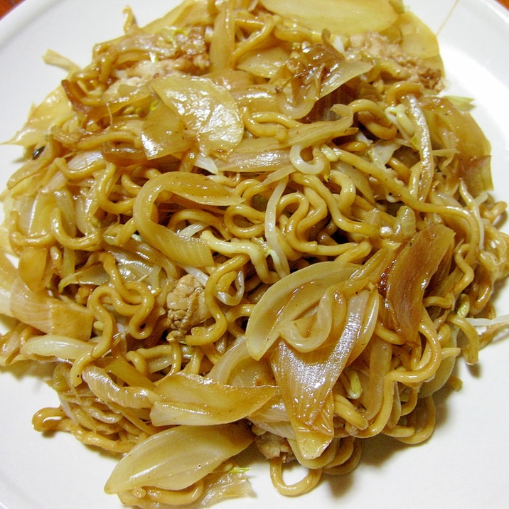 たぁ〜っぷり!新玉ねぎの焼きそば